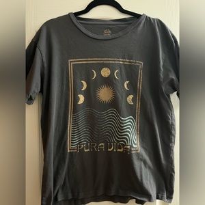 Pura vida moon phase Tee size Large